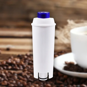 Filtro de agua de agua limpia de café en el hogar